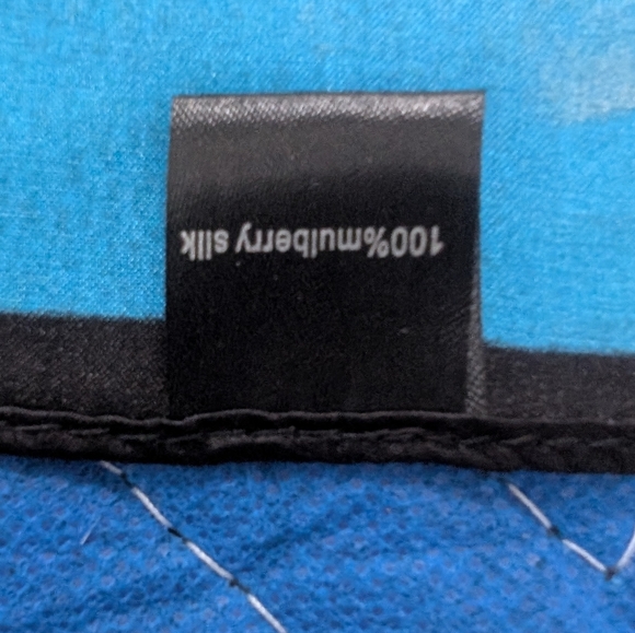 Van Gogh 33inch Mulberry silk scarf. - Picture 2 of 3